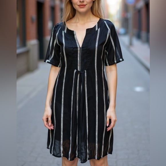 Miou Muse A Line Dress Womens Small Black White Striped Linen Pleated Split Neck - Picture 1 of 6